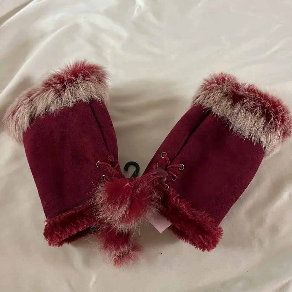 Unbranded gloves are